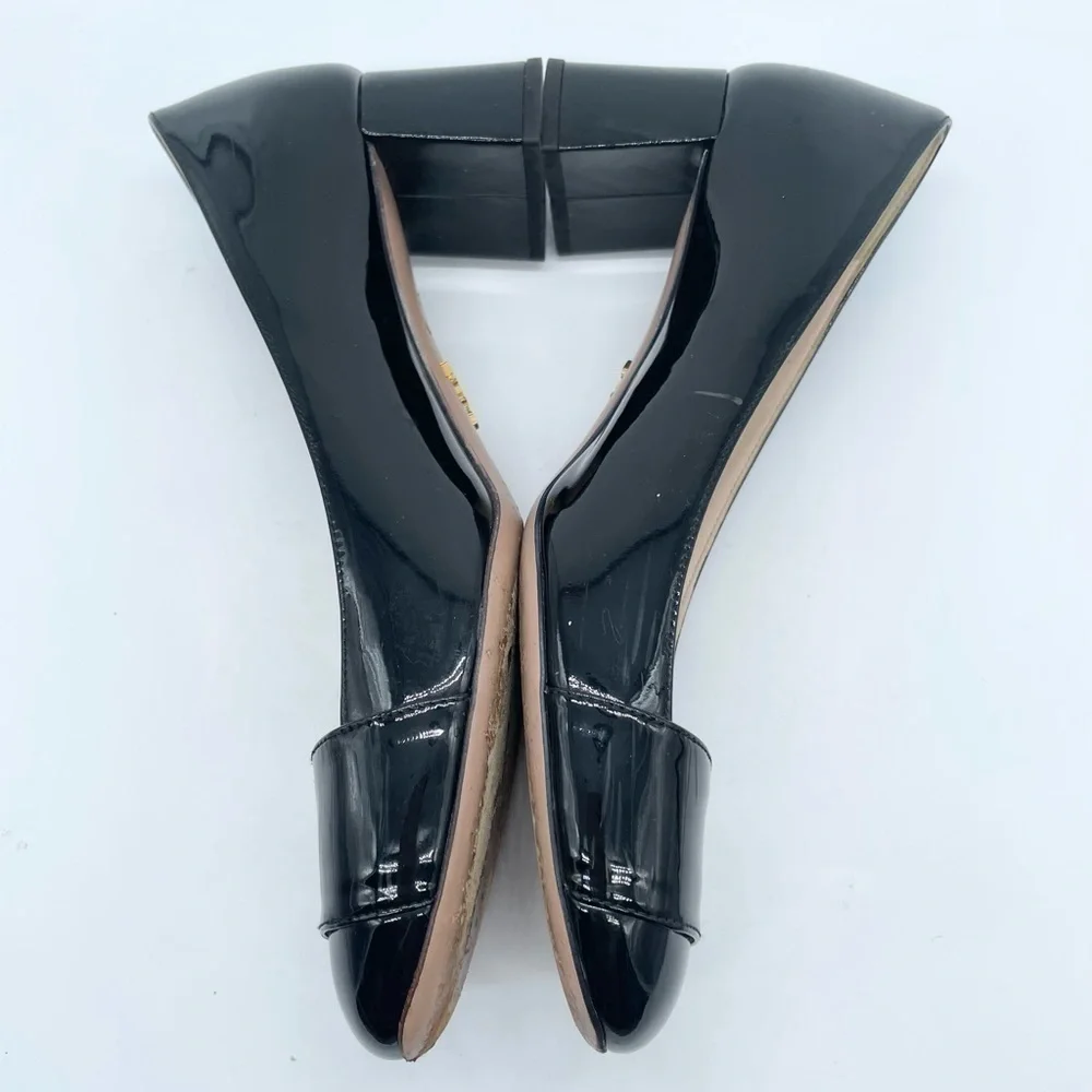Prada Black Patent leather logo embellished block heel pumps EU37